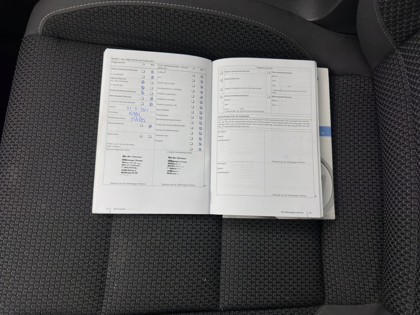 Volkswagen Touran 1.4 TSI Comfortline EcoFuel *XENON | NAVI-FULLMAP | COMFORT-SEATS | AIRCO | CRUISE | PRIVACY-GLASS | TOWBAR*
