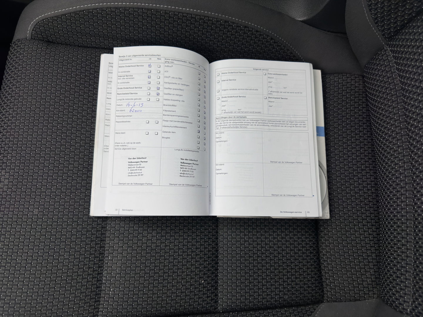 Volkswagen Touran 1.4 TSI Comfortline EcoFuel *XENON | NAVI-FULLMAP | COMFORT-SEATS | AIRCO | CRUISE | PRIVACY-GLASS | TOWBAR*