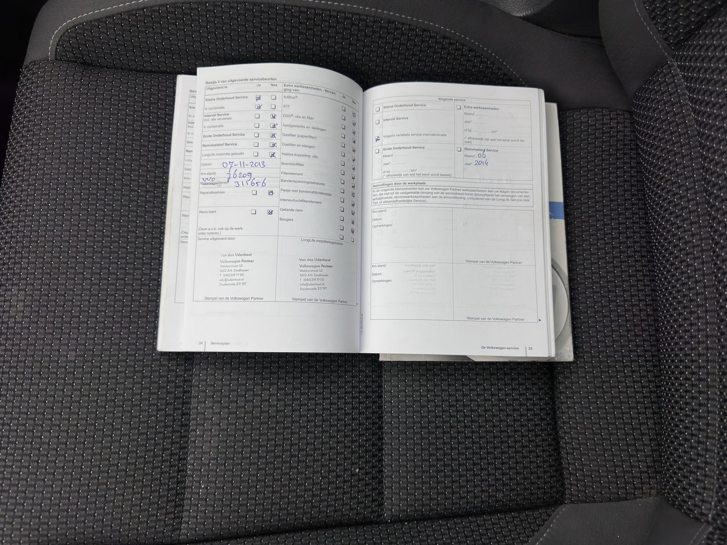 Volkswagen Touran 1.4 TSI Comfortline EcoFuel *XENON | NAVI-FULLMAP | COMFORT-SEATS | AIRCO | CRUISE | PRIVACY-GLASS | TOWBAR*