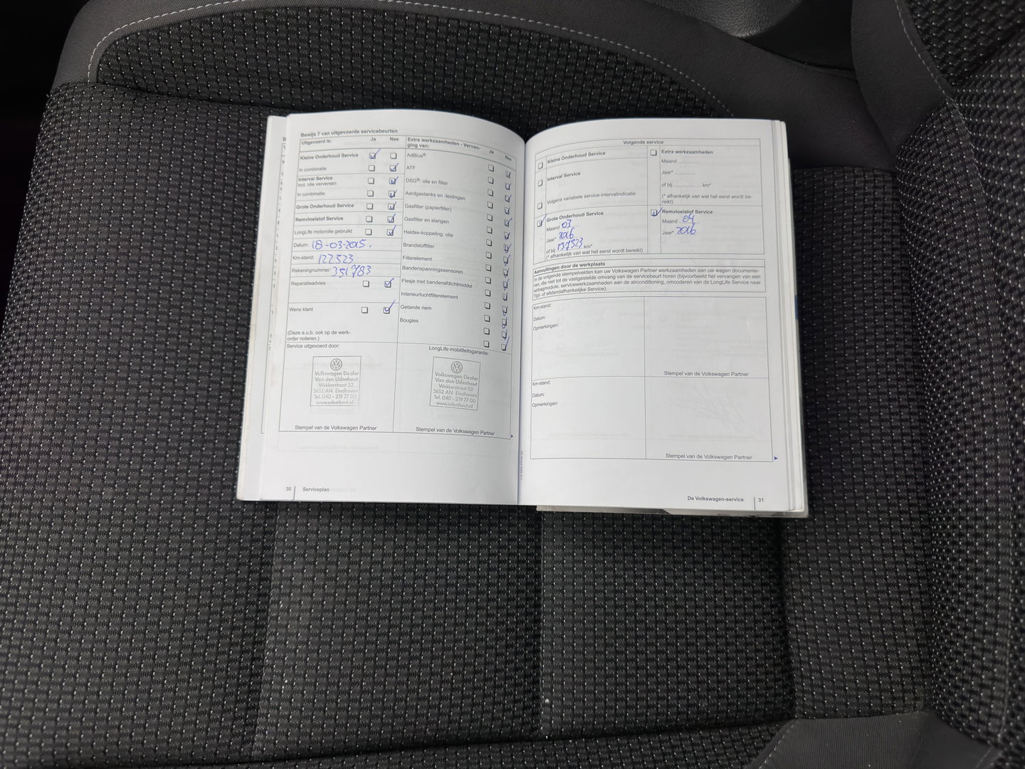 Volkswagen Touran 1.4 TSI Comfortline EcoFuel *XENON | NAVI-FULLMAP | COMFORT-SEATS | AIRCO | CRUISE | PRIVACY-GLASS | TOWBAR*
