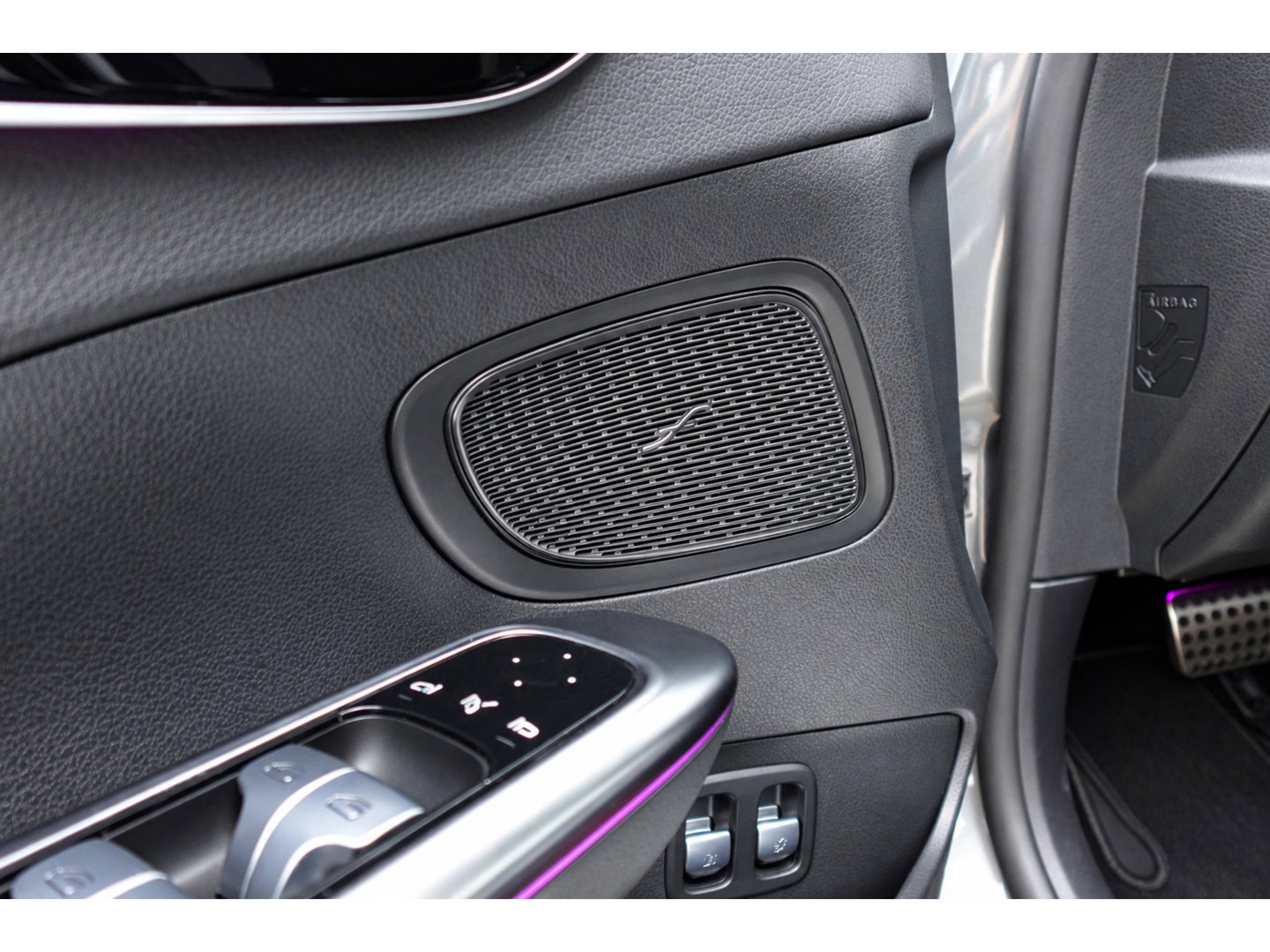 Mercedes-Benz C-Klasse 300 e AMG MEMORY HUD PANO VOL'
