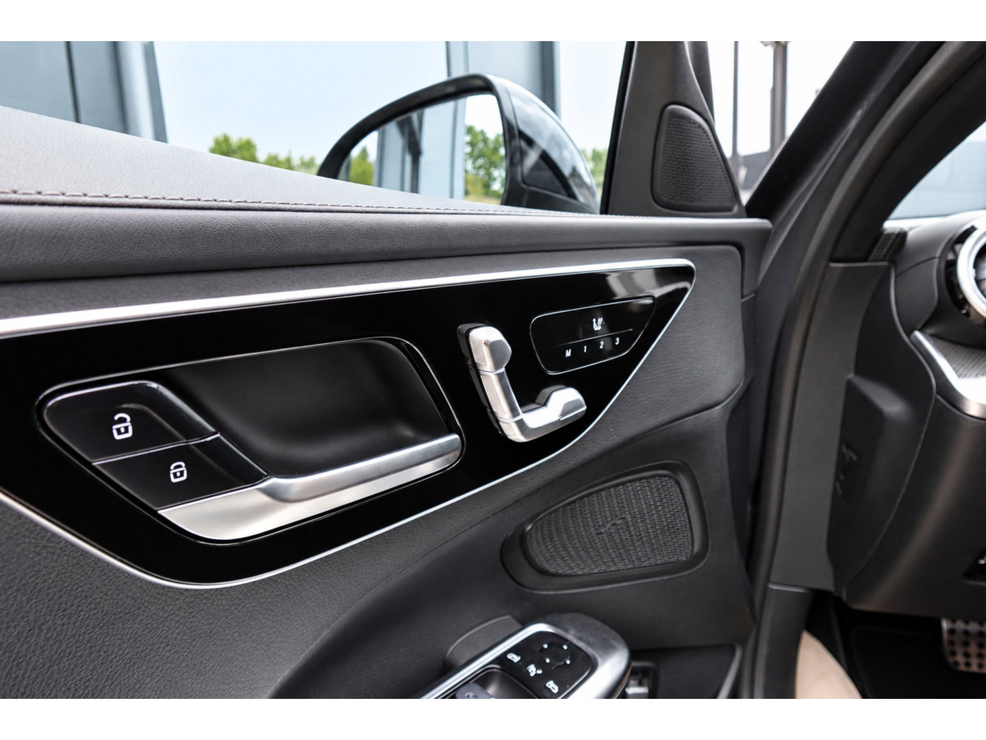 Mercedes-Benz C-Klasse 300 e AMG MEMORY HUD PANO VOL'