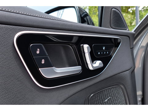 Mercedes-Benz C-Klasse 300 e AMG MEMORY HUD PANO VOL'