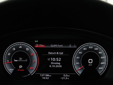 Audi A4 Avant 35 TFSI S edition Competition | S-Line | Stoelverwarming | LED | Camera | Navigatie |