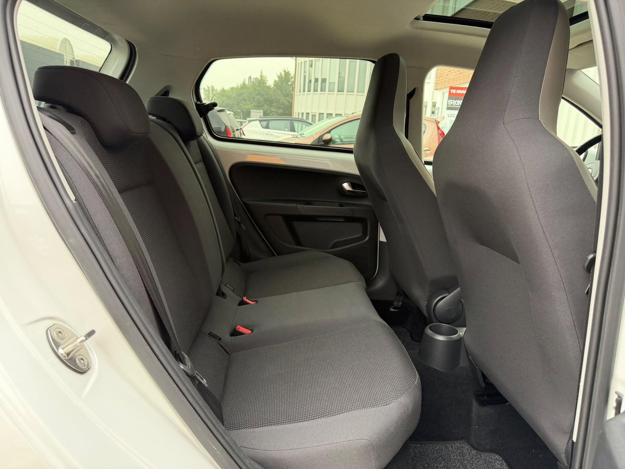 Volkswagen up!