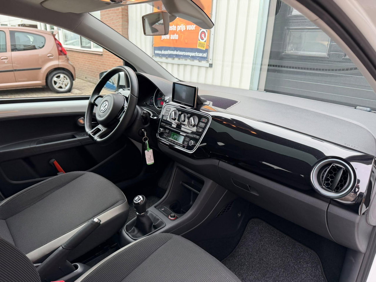 Volkswagen up!