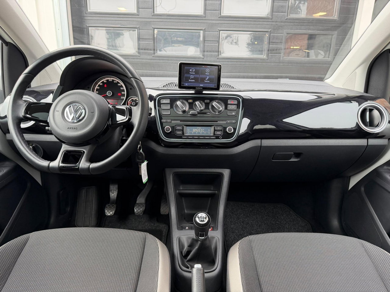 Volkswagen up!