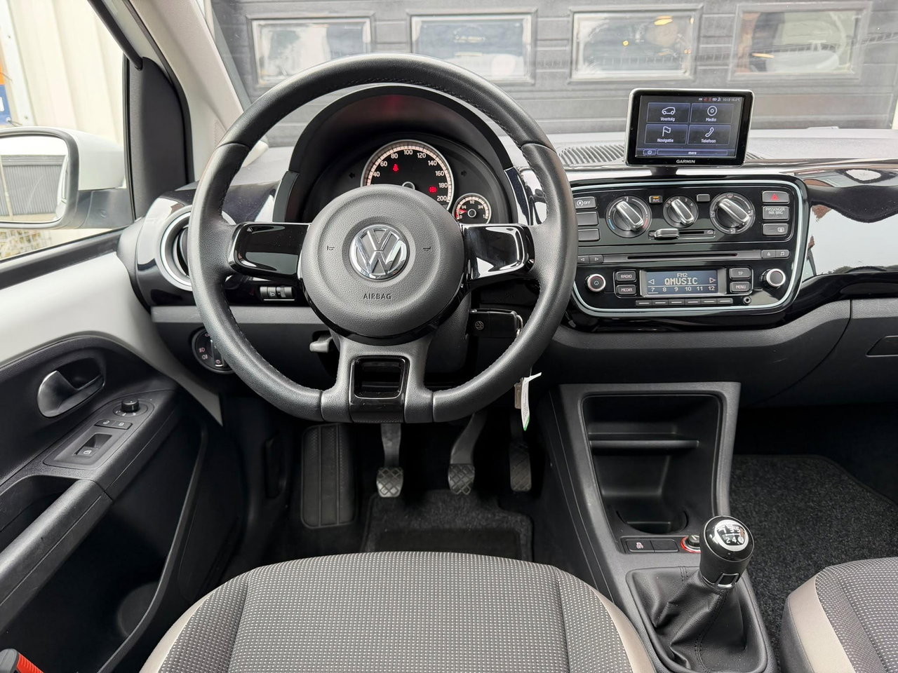 Volkswagen up!