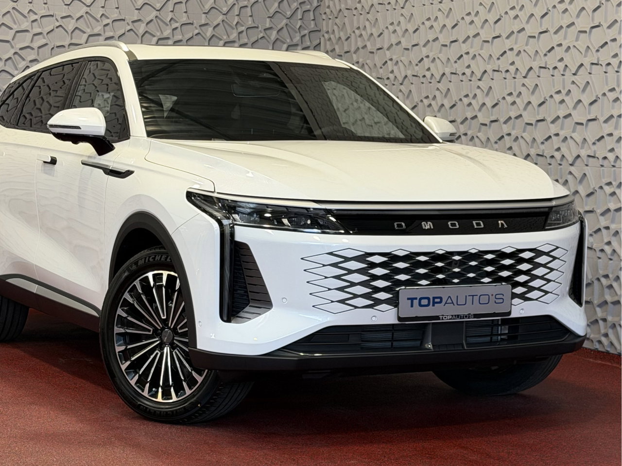 Omoda 9
