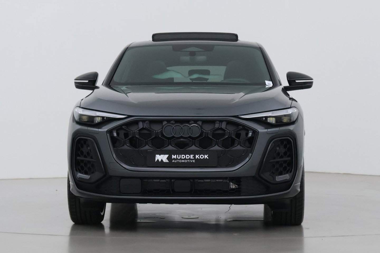 Audi Q5 Sportback S edition Competition Quattro | Passenger Display | B&O | Luchtvering | Panoramadak | Trekhaak | 360° Camera | 21 Inch | ACC