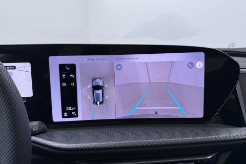 Audi Q5 Sportback S edition Competition Quattro | Passenger Display | B&O | Luchtvering | Panoramadak | Trekhaak | 360° Camera | 21 Inch | ACC