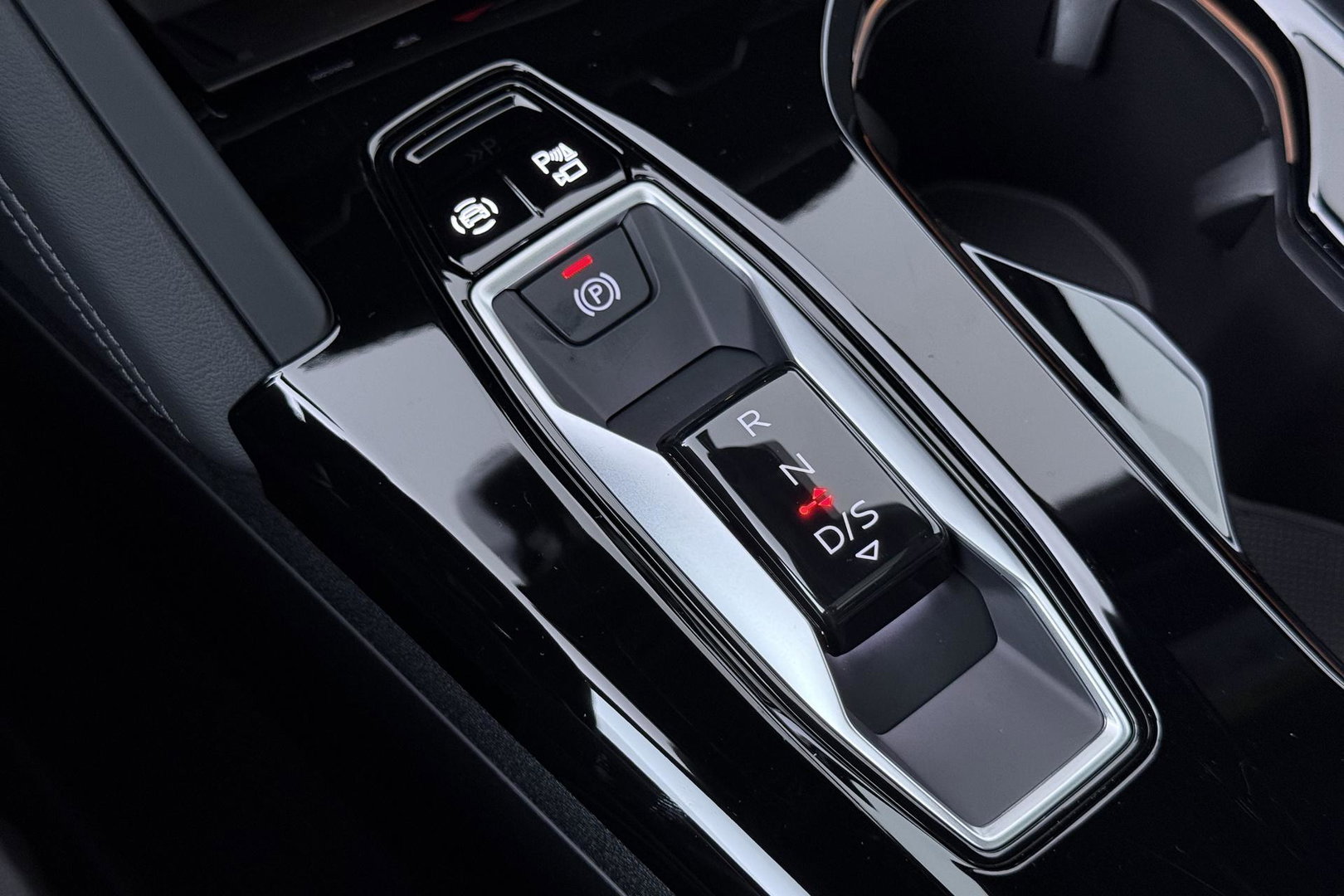 Audi Q5 Sportback S edition Competition Quattro | Passenger Display | B&O | Luchtvering | Panoramadak | Trekhaak | 360° Camera | 21 Inch | ACC
