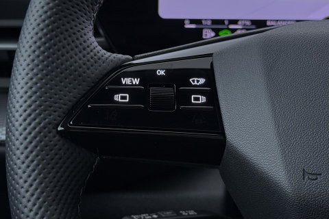 Audi Q5 Sportback S edition Competition Quattro | Passenger Display | B&O | Luchtvering | Panoramadak | Trekhaak | 360° Camera | 21 Inch | ACC