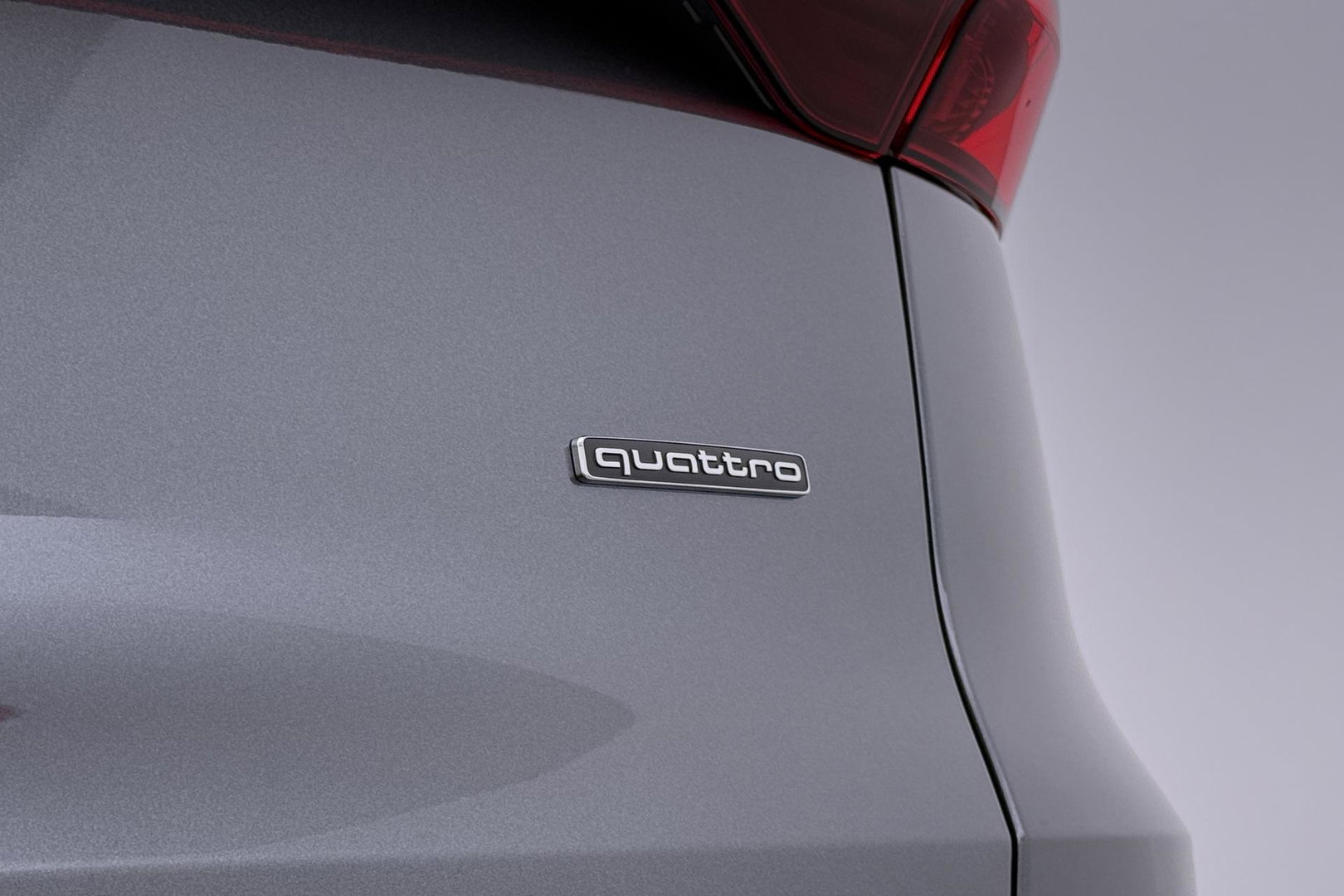 Audi Q5 Sportback S edition Competition Quattro | Passenger Display | B&O | Luchtvering | Panoramadak | Trekhaak | 360° Camera | 21 Inch | ACC