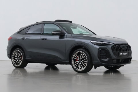 Audi Q5 Sportback S edition Competition Quattro | Passenger Display | B&O | Luchtvering | Panoramadak | Trekhaak | 360° Camera | 21 Inch | ACC