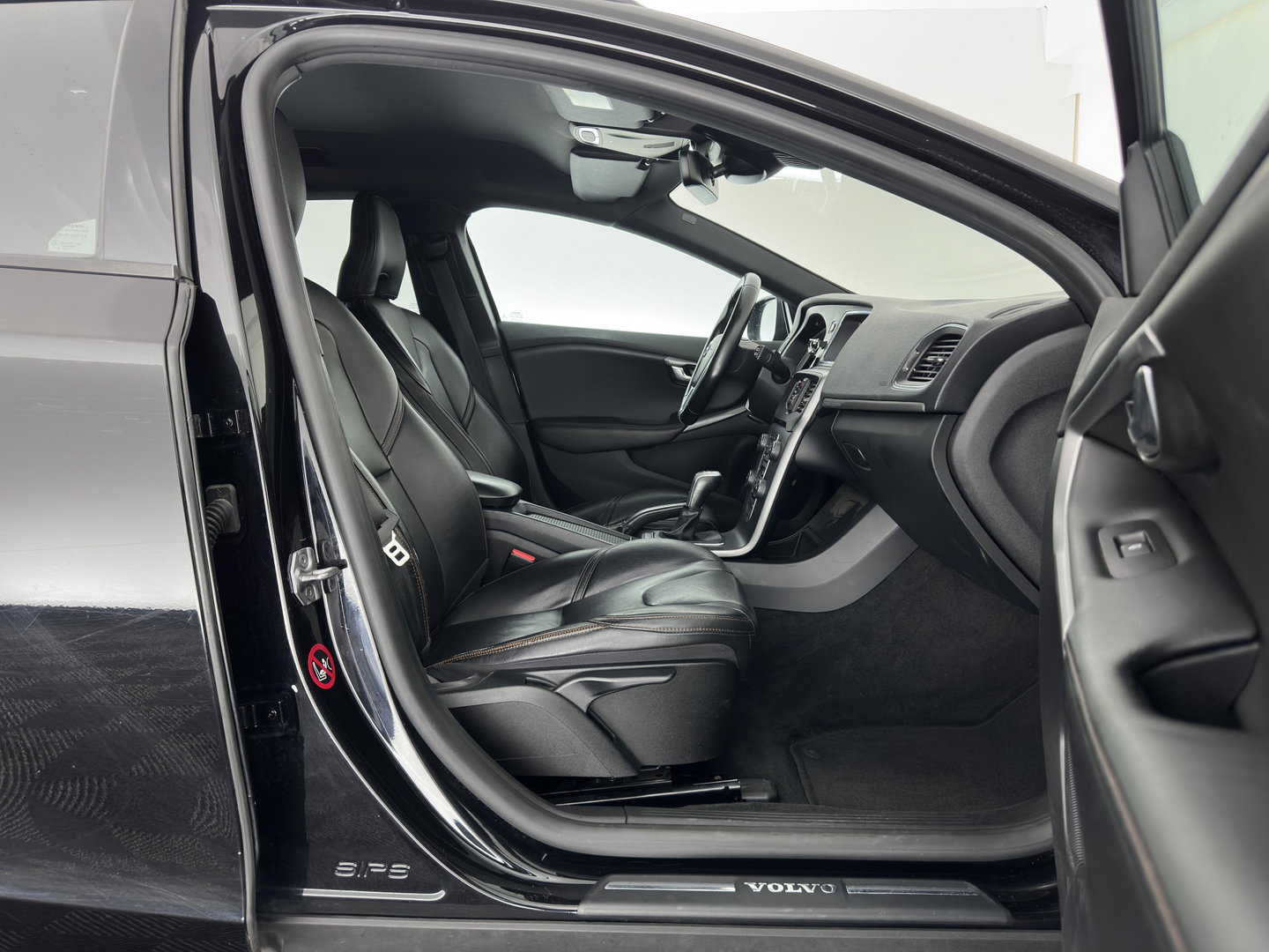Volvo V40 Cross Country 2.0 D2 Momentum *NAVI-FULLMAP | COMFORT-SEATS | ECC | PDC | CRUISE | 16''ALU*