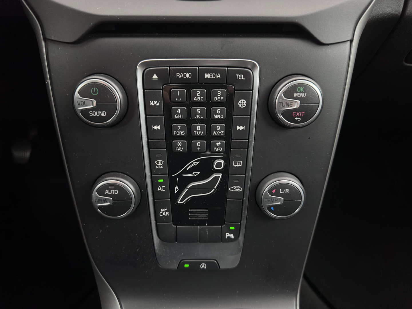 Volvo V40 Cross Country 2.0 D2 Momentum *NAVI-FULLMAP | COMFORT-SEATS | ECC | PDC | CRUISE | 16''ALU*