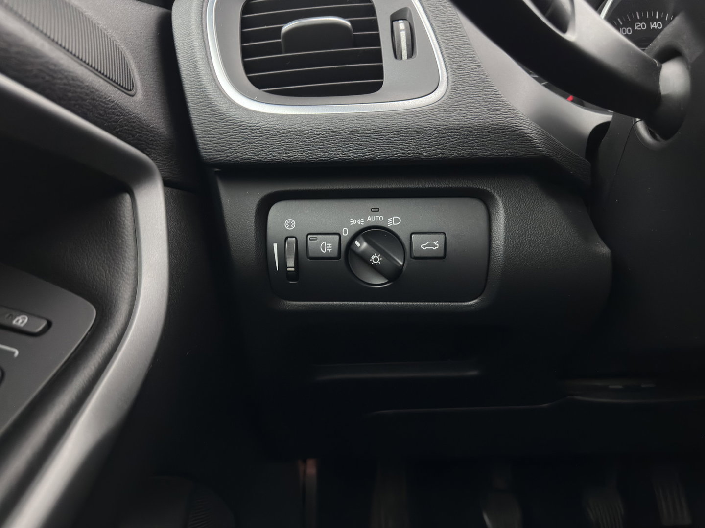 Volvo V40 Cross Country 2.0 D2 Momentum *NAVI-FULLMAP | COMFORT-SEATS | ECC | PDC | CRUISE | 16''ALU*