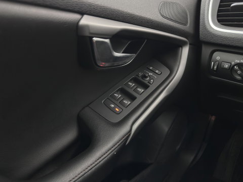 Volvo V40 Cross Country 2.0 D2 Momentum *NAVI-FULLMAP | COMFORT-SEATS | ECC | PDC | CRUISE | 16''ALU*