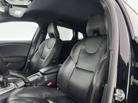 Volvo V40 Cross Country 2.0 D2 Momentum *NAVI-FULLMAP | COMFORT-SEATS | ECC | PDC | CRUISE | 16''ALU*