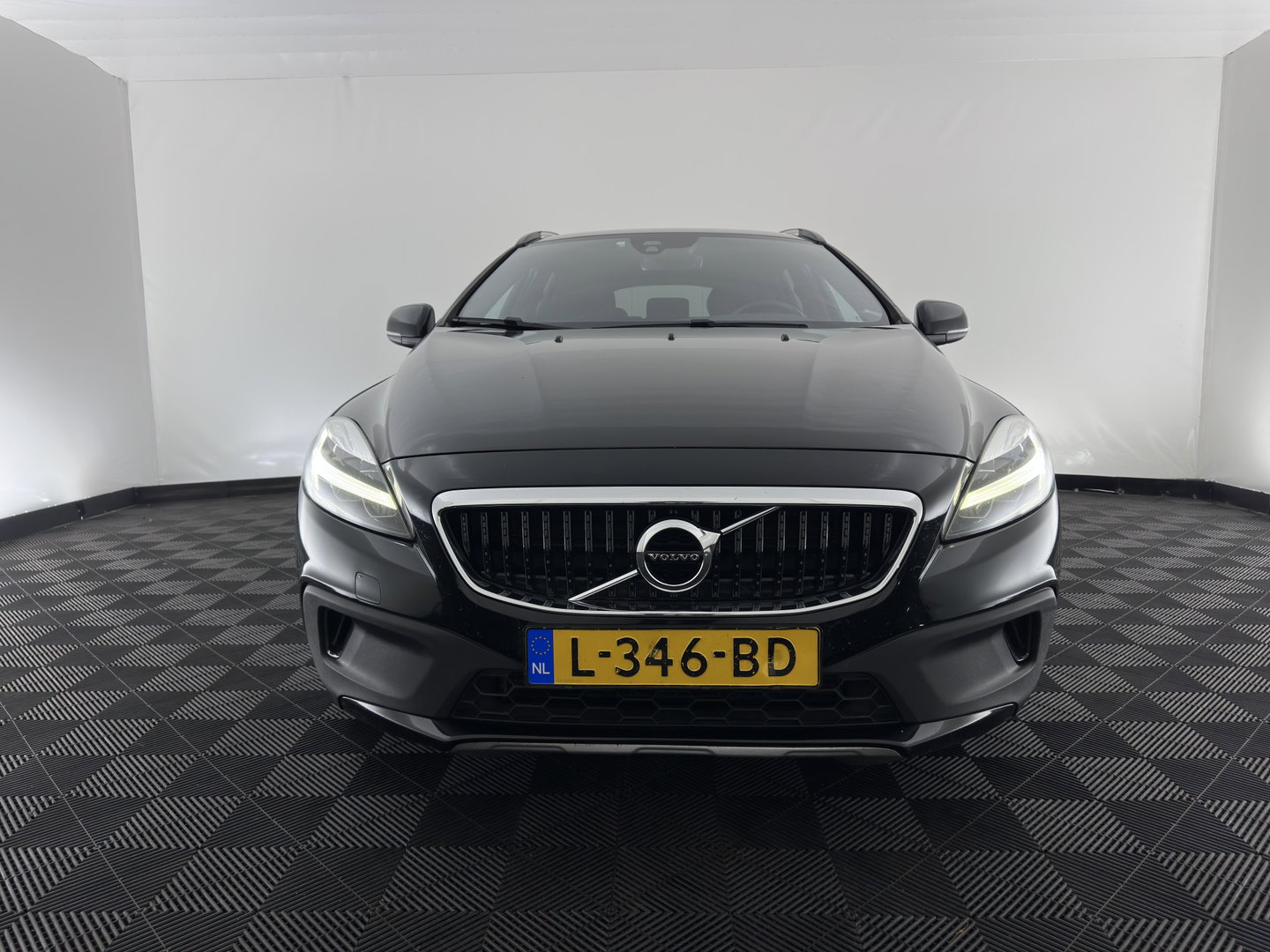 Volvo V40 Cross Country 2.0 D2 Momentum *NAVI-FULLMAP | COMFORT-SEATS | ECC | PDC | CRUISE | 16''ALU*