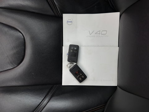 Volvo V40 Cross Country 2.0 D2 Momentum *NAVI-FULLMAP | COMFORT-SEATS | ECC | PDC | CRUISE | 16''ALU*