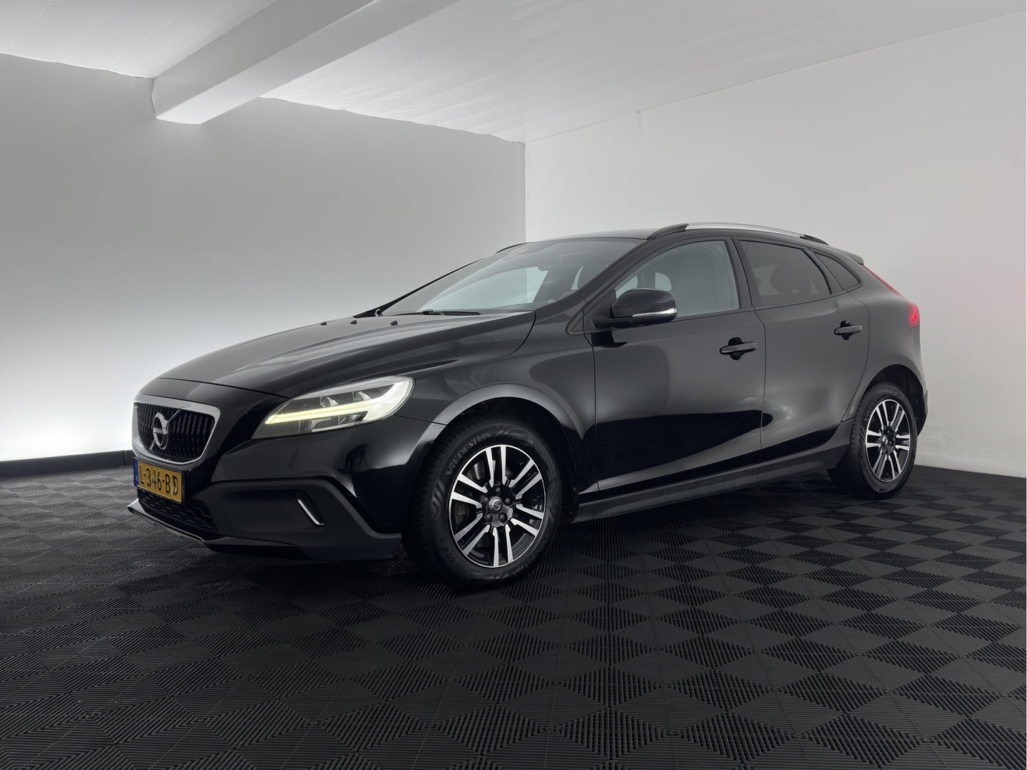 Volvo V40 Cross Country 2.0 D2 Momentum *NAVI-FULLMAP | COMFORT-SEATS | ECC | PDC | CRUISE | 16''ALU*