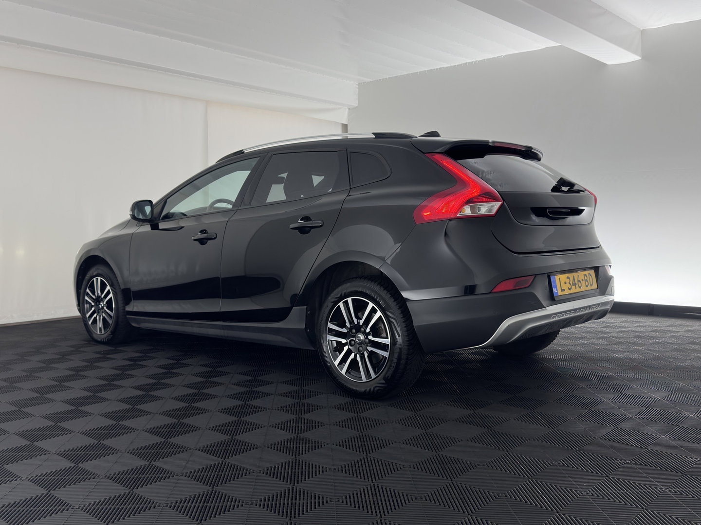 Volvo V40 Cross Country 2.0 D2 Momentum *NAVI-FULLMAP | COMFORT-SEATS | ECC | PDC | CRUISE | 16''ALU*