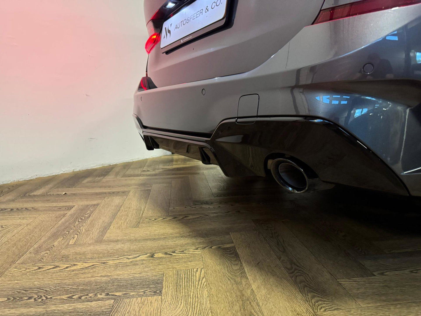 BMW 3 Serie Touring 320e xDrive M-pakket PANO KEYLESS CAM
