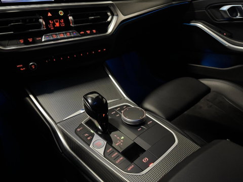 BMW 3 Serie Touring 320e xDrive M-pakket PANO KEYLESS CAM