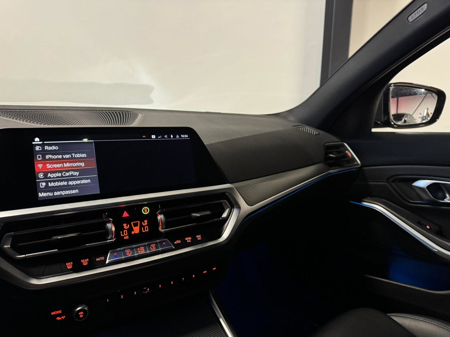 BMW 3 Serie Touring 320e xDrive M-pakket PANO KEYLESS CAM