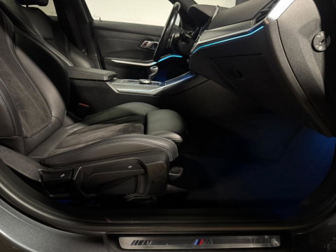 BMW 3 Serie Touring 320e xDrive M-pakket PANO KEYLESS CAM