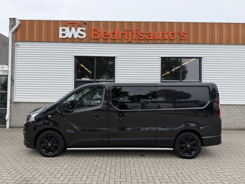 Fiat Talento 2.0 MultiJet automaat L2H1 SX DC 5 persoons / vaste prijs rijklaar € 19.950 ex btw / lease vanaf € 336 / zwart metallic / dubbele schuifdeur / trekhaak / airco / navi / camera !
