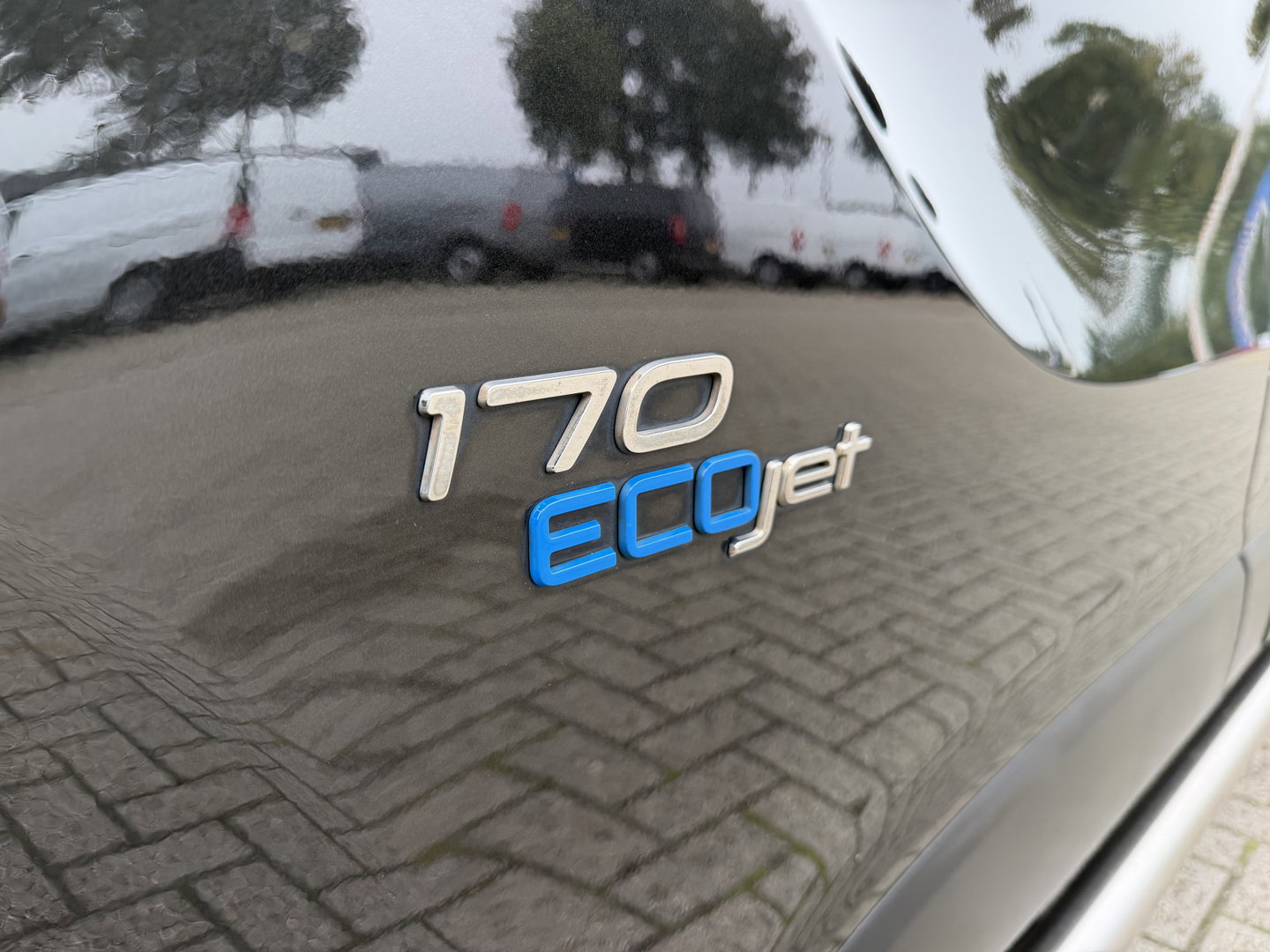 Fiat Talento 2.0 MultiJet automaat L2H1 SX DC 5 persoons / vaste prijs rijklaar € 19.950 ex btw / lease vanaf € 336 / zwart metallic / dubbele schuifdeur / trekhaak / airco / navi / camera !