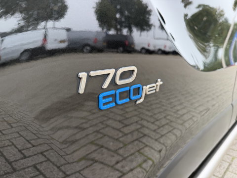 Fiat Talento 2.0 MultiJet automaat L2H1 SX DC 5 persoons / vaste prijs rijklaar € 19.950 ex btw / lease vanaf € 336 / zwart metallic / dubbele schuifdeur / trekhaak / airco / navi / camera !