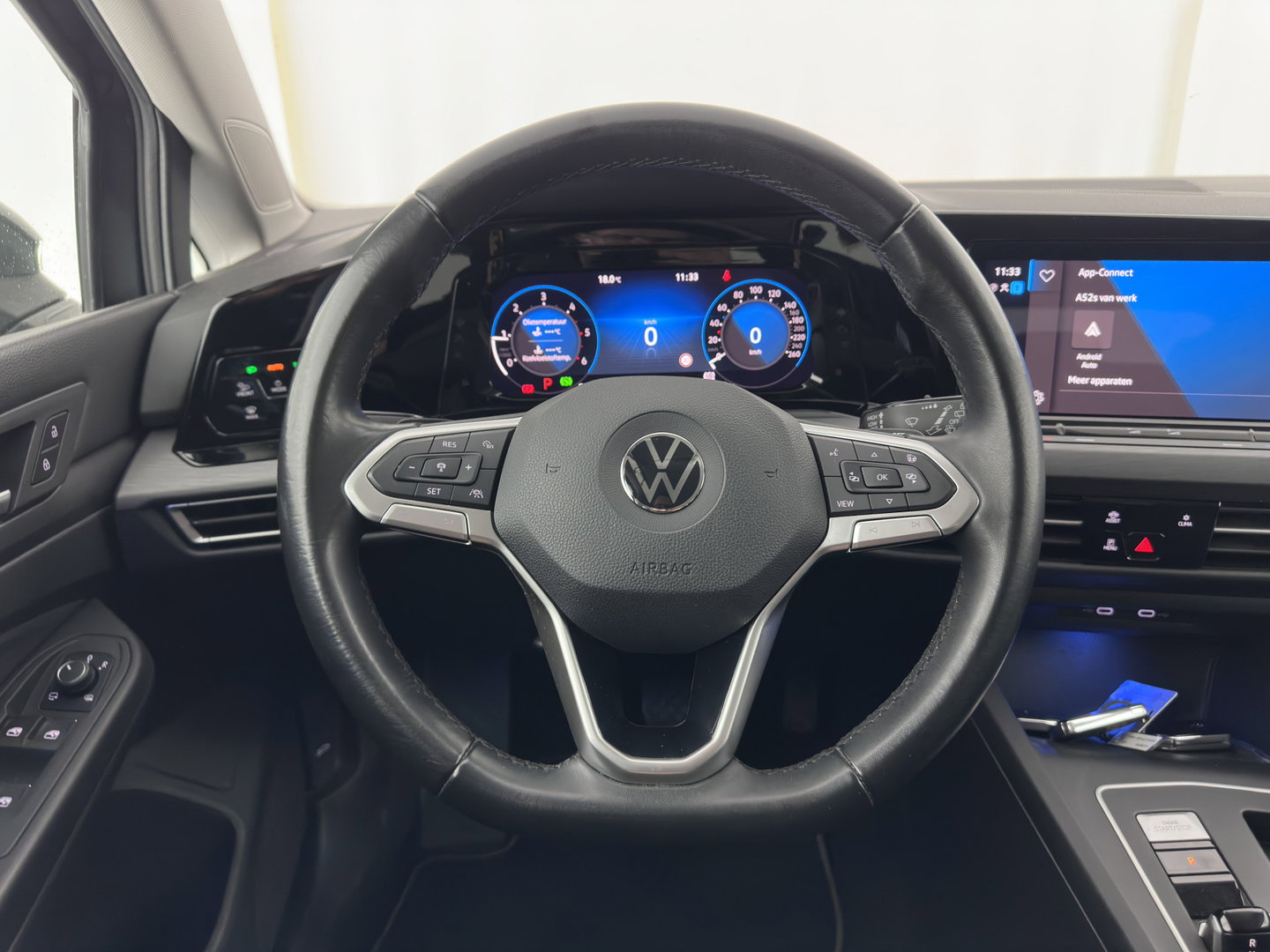 Volkswagen Golf Variant 2.0 TDI R-Line Business *(INCL. BTW) *AUT | PANO | MICROFIBRE | ADAPTIVE-CRUISE | DIGI-COCKPIT | HEATED-SPORTSEATS | PRIVACY-GLASS | NAVI-FULLMAP | ECC | PDC | 17''ALU*