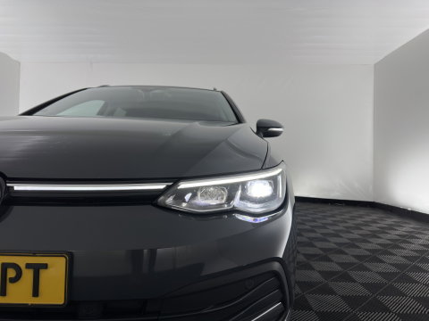 Volkswagen Golf Variant 2.0 TDI R-Line Business *(INCL. BTW) *AUT | PANO | MICROFIBRE | ADAPTIVE-CRUISE | DIGI-COCKPIT | HEATED-SPORTSEATS | PRIVACY-GLASS | NAVI-FULLMAP | ECC | PDC | 17''ALU*