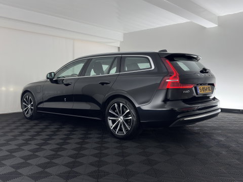 Volvo V60 2.0 T6 Plug-in hybrid AWD Core Bright (INCL-BTW) AUT | FULL-LED | DIGI-COCKPIT | CAMERA | HEATED-COMFORTSEATS | KEYLESS | DAB | PRIVACY-GLASS | CARPLAY | NAVI-FULLMAP | 18''ALU*
