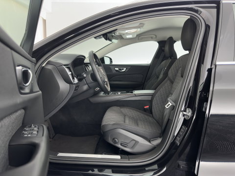Volvo V60 2.0 T6 Plug-in hybrid AWD Core Bright (INCL-BTW) AUT | FULL-LED | DIGI-COCKPIT | CAMERA | HEATED-COMFORTSEATS | KEYLESS | DAB | PRIVACY-GLASS | CARPLAY | NAVI-FULLMAP | 18''ALU*
