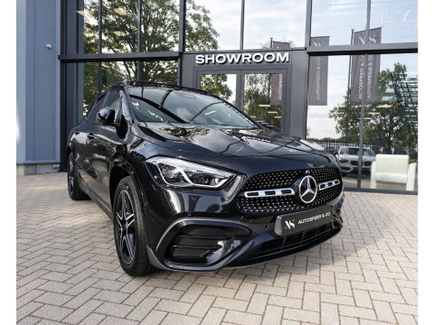 Mercedes-Benz GLA 180 AMG PANO KEYLESS HUD SFEER