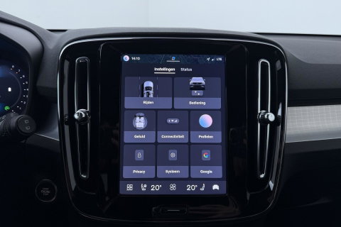 Volvo XC40 2.0 B3 Plus Black Edition | Pilot Assist | Harman/Kardon | BLIS | Stoel- stuurverwarming | 20 inch
