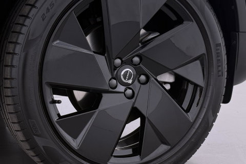 Volvo XC40 2.0 B3 Plus Black Edition | Pilot Assist | Harman/Kardon | BLIS | Stoel- stuurverwarming | 20 inch