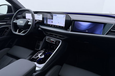 Audi Q5 Sportback S edition Competition Quattro | B&O | Trekhaak | Passenger Display  | Luchtvering | Panoramadak | 360° Camera | 21 Inch | ACC