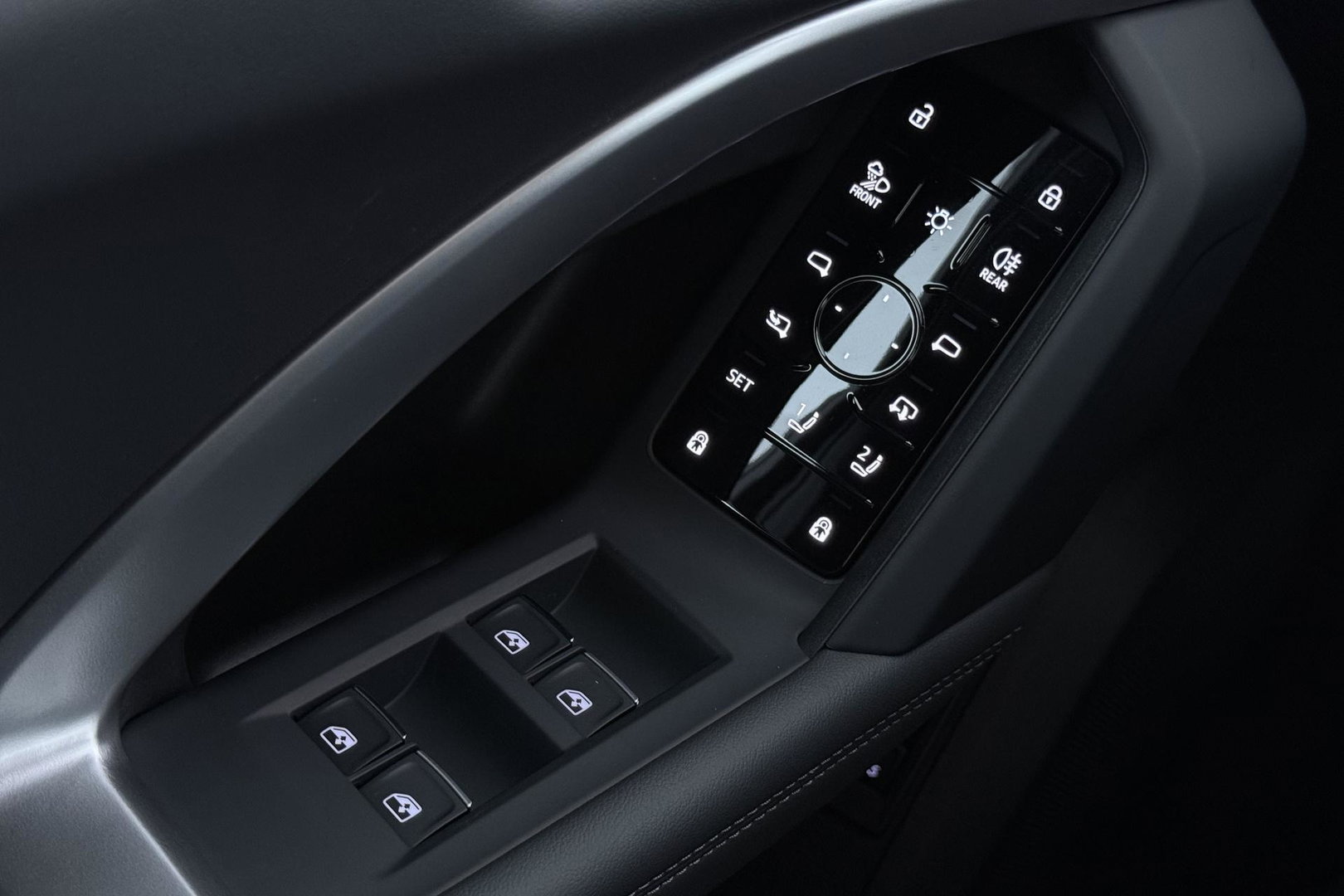 Audi Q5 Sportback S edition Competition Quattro | B&O | Trekhaak | Passenger Display  | Luchtvering | Panoramadak | 360° Camera | 21 Inch | ACC