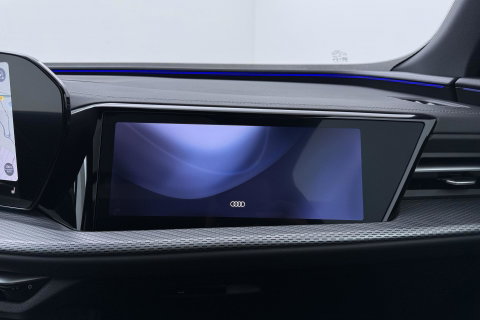 Audi Q5 Sportback S edition Competition Quattro | B&O | Trekhaak | Passenger Display  | Luchtvering | Panoramadak | 360° Camera | 21 Inch | ACC