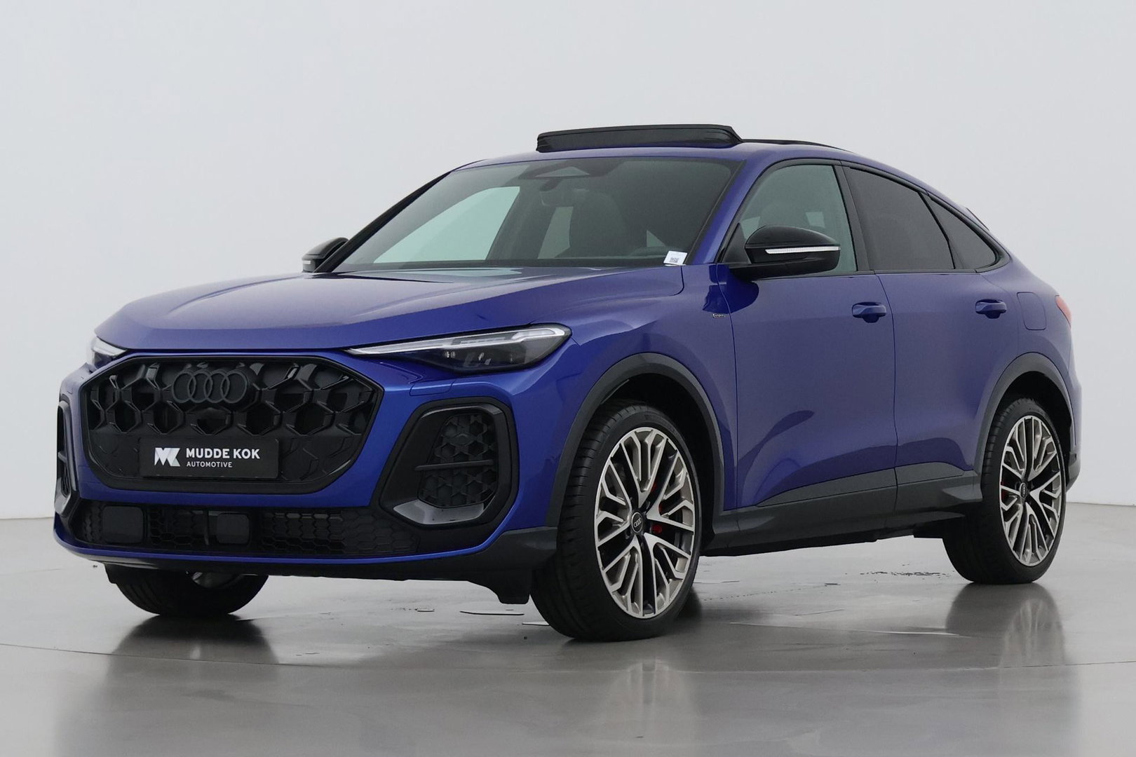 Audi Q5 Sportback S edition Competition Quattro | B&O | Trekhaak | Passenger Display  | Luchtvering | Panoramadak | 360° Camera | 21 Inch | ACC