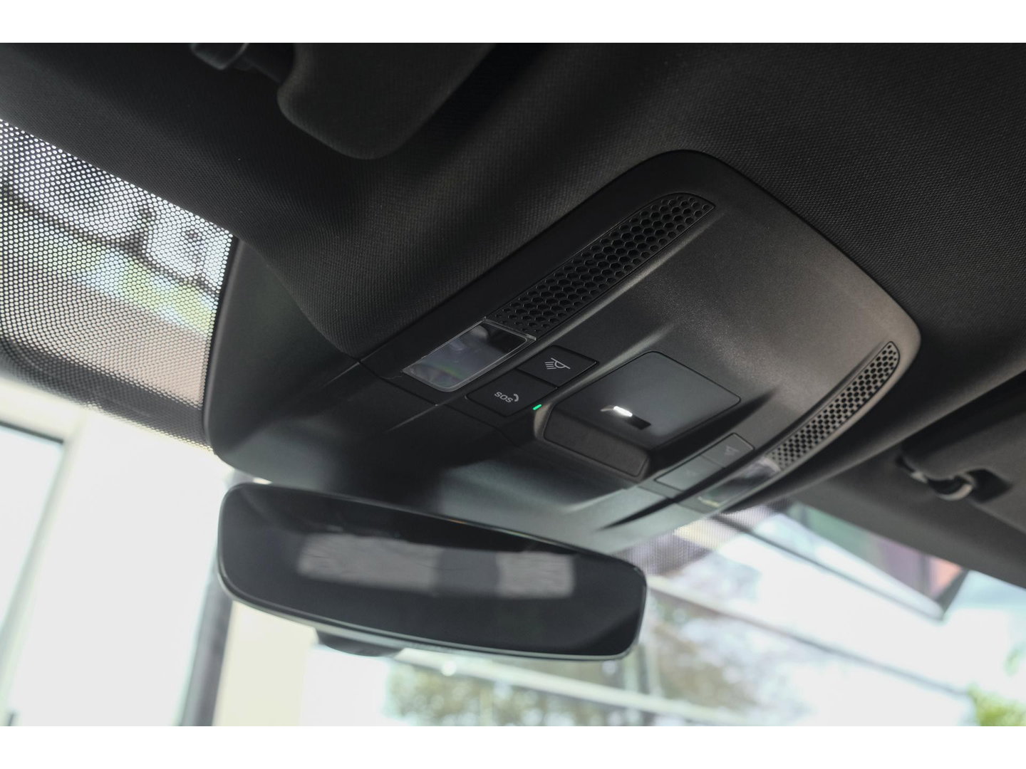 Porsche Taycan Cross Turismo 4 476pk 93 kWh Panoramadak Performance plus Bose Passenger display 21" LMV NLauto Matrix led Warmtepomp