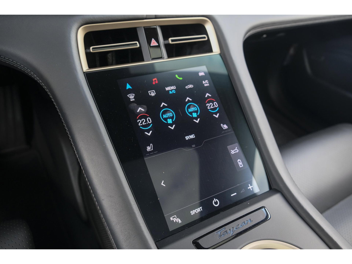Porsche Taycan Cross Turismo 4 476pk 93 kWh Panoramadak Performance plus Bose Passenger display 21" LMV NLauto Matrix led Warmtepomp