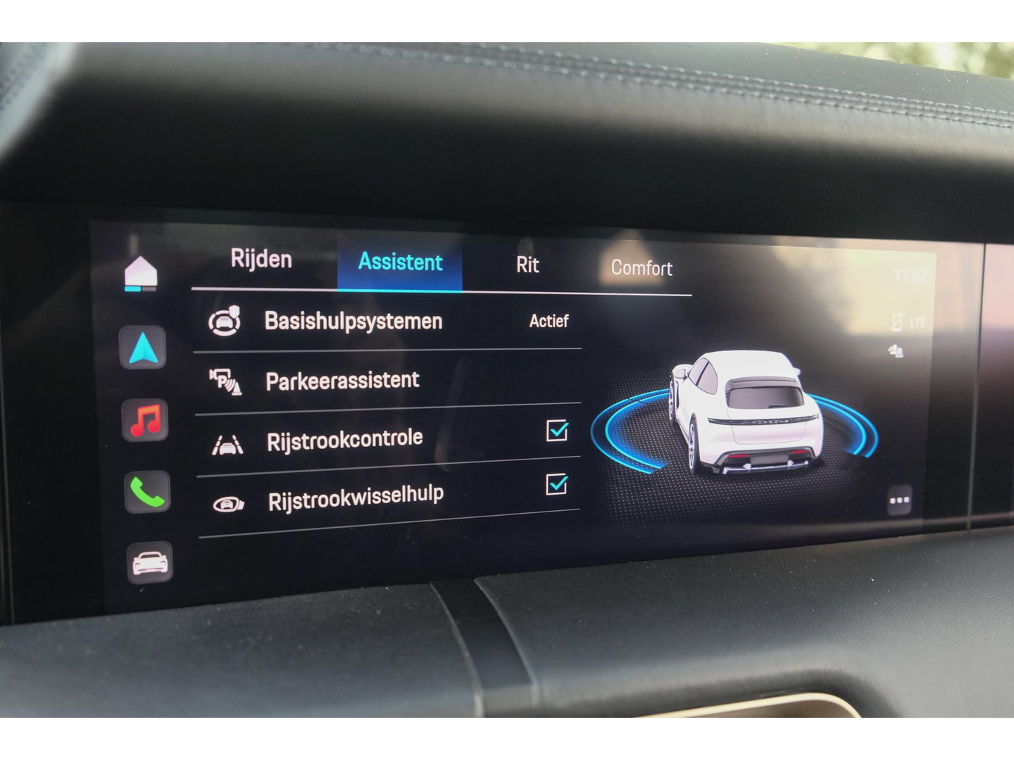 Porsche Taycan Cross Turismo 4 476pk 93 kWh Panoramadak Performance plus Bose Passenger display 21" LMV NLauto Matrix led Warmtepomp