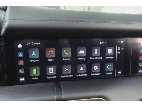 Porsche Taycan Cross Turismo 4 476pk 93 kWh Panoramadak Performance plus Bose Passenger display 21" LMV NLauto Matrix led Warmtepomp